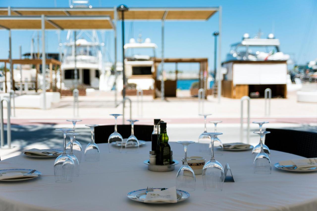 Hostal Bellavista Formentera La Savina  Extérieur photo