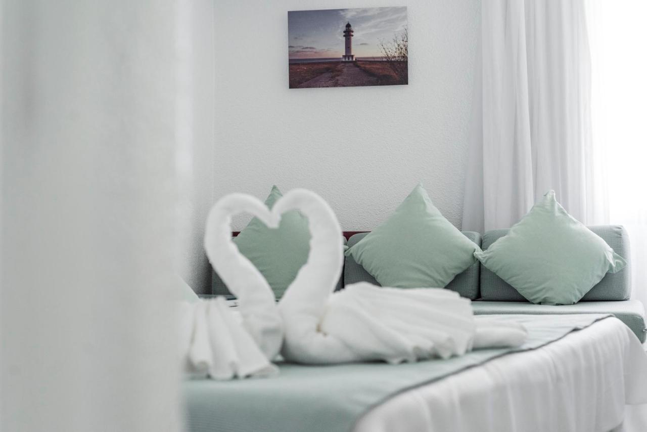 Hostal Bellavista Formentera La Savina  Extérieur photo